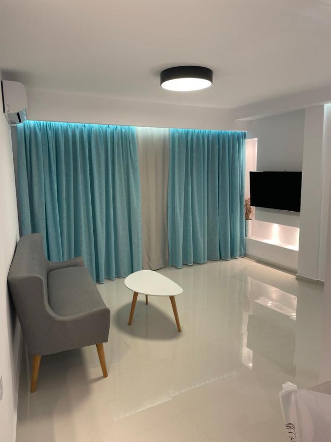 Haris White Apartment Roussospítion Exterior foto