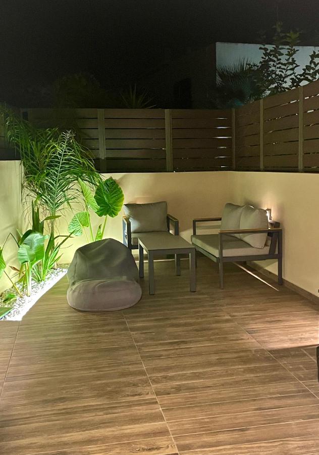 Haris White Apartment Roussospítion Exterior foto